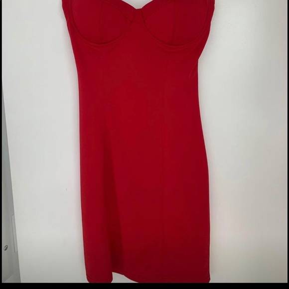 Red body con strechy dress sz 6 - Picture 4 of 4